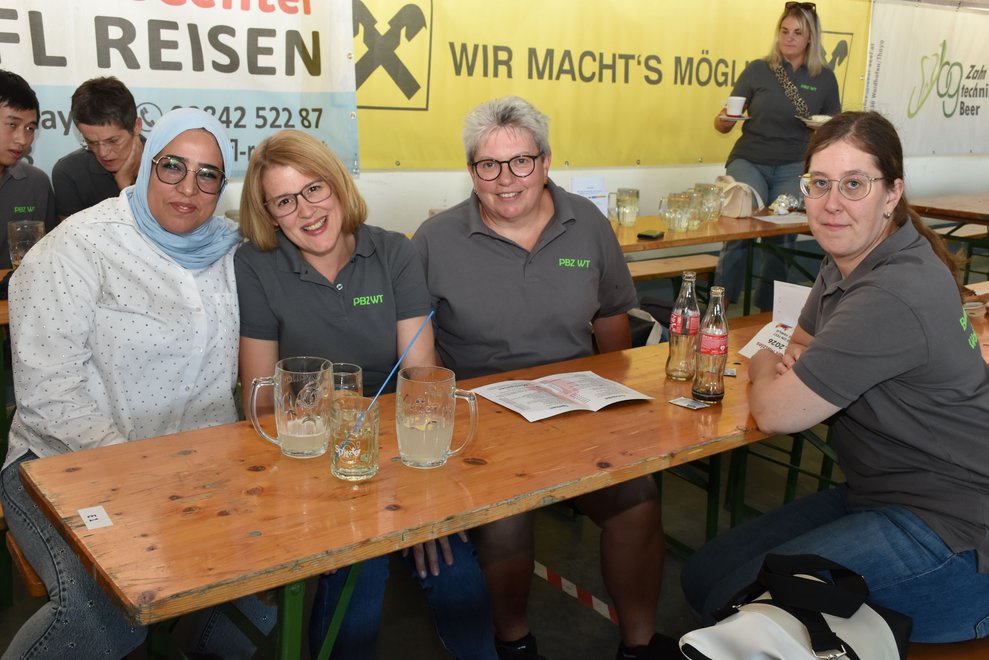 Vier Frauen.
