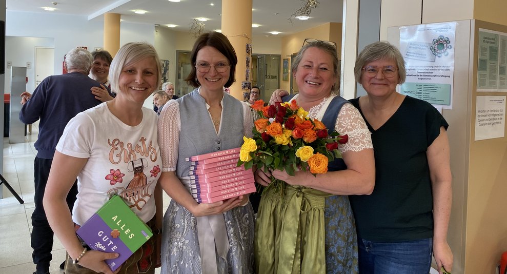 Unsere "Chefinnen" gratulierten allen...