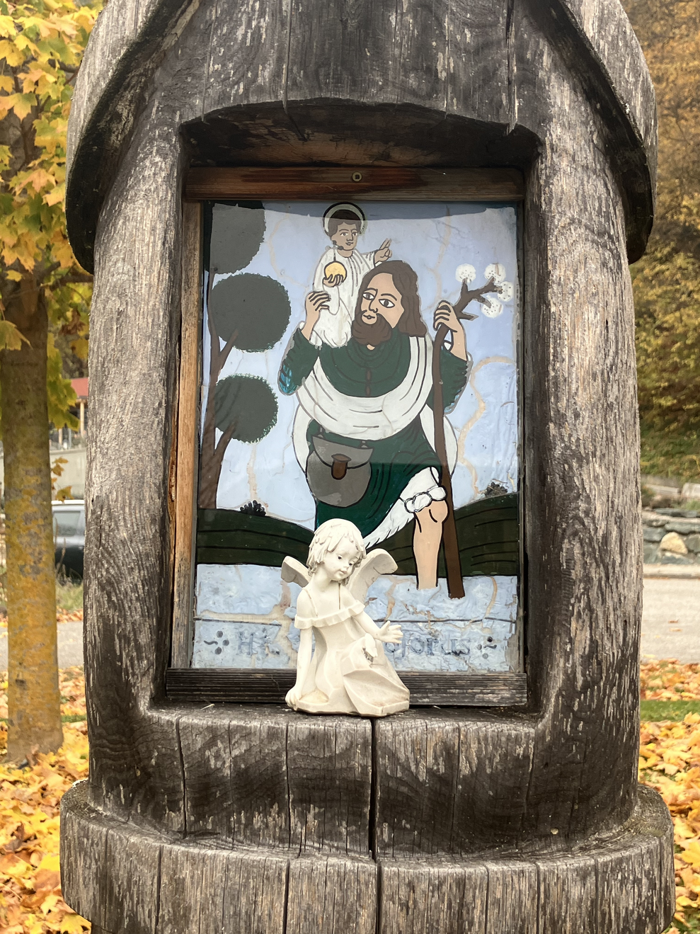 Im Anschluss an den Gottesdienst haben die Angehörigen die Möglichkeit ...