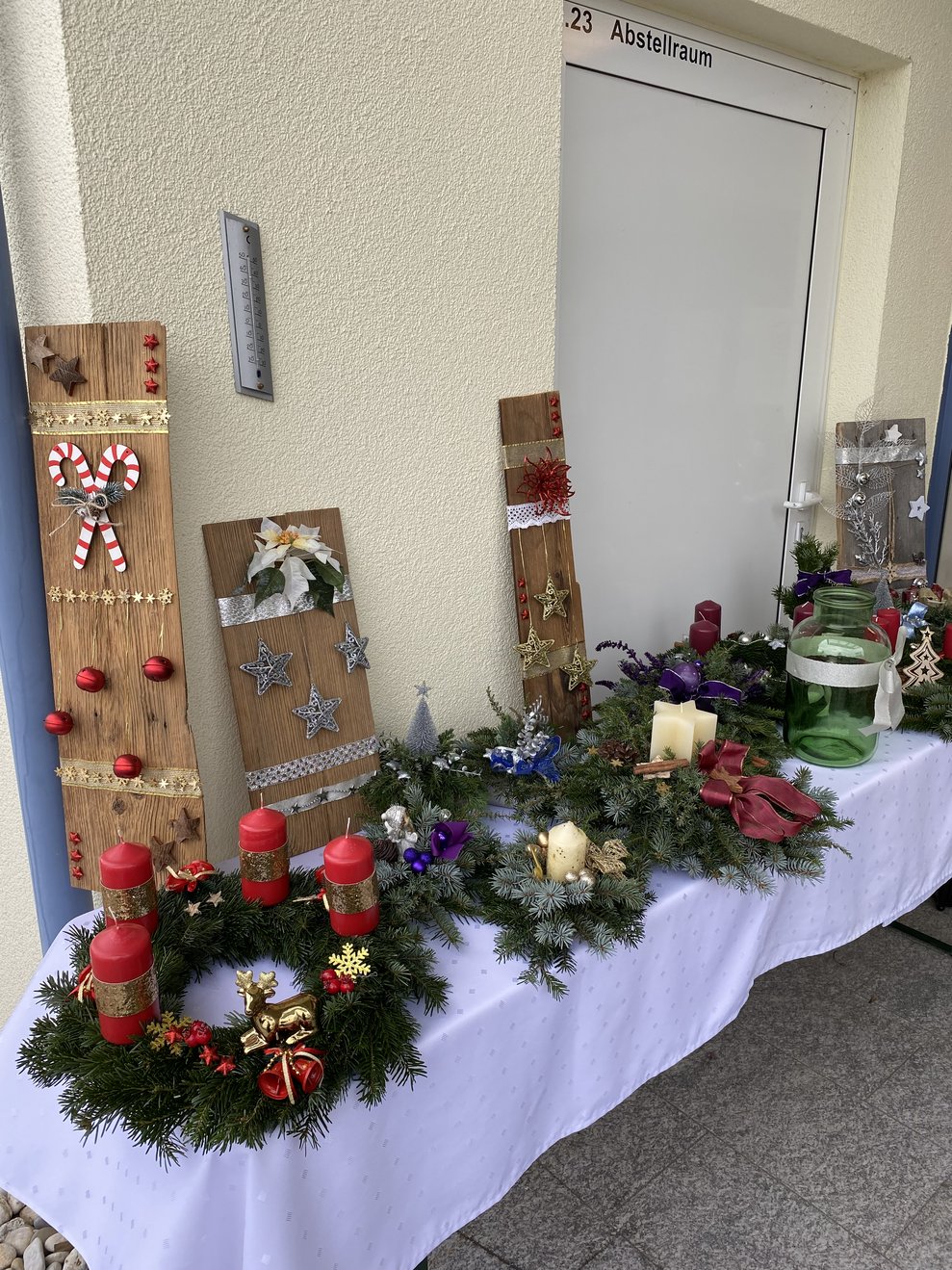 unsere selbstgemachten Gestecke und Dekorationen