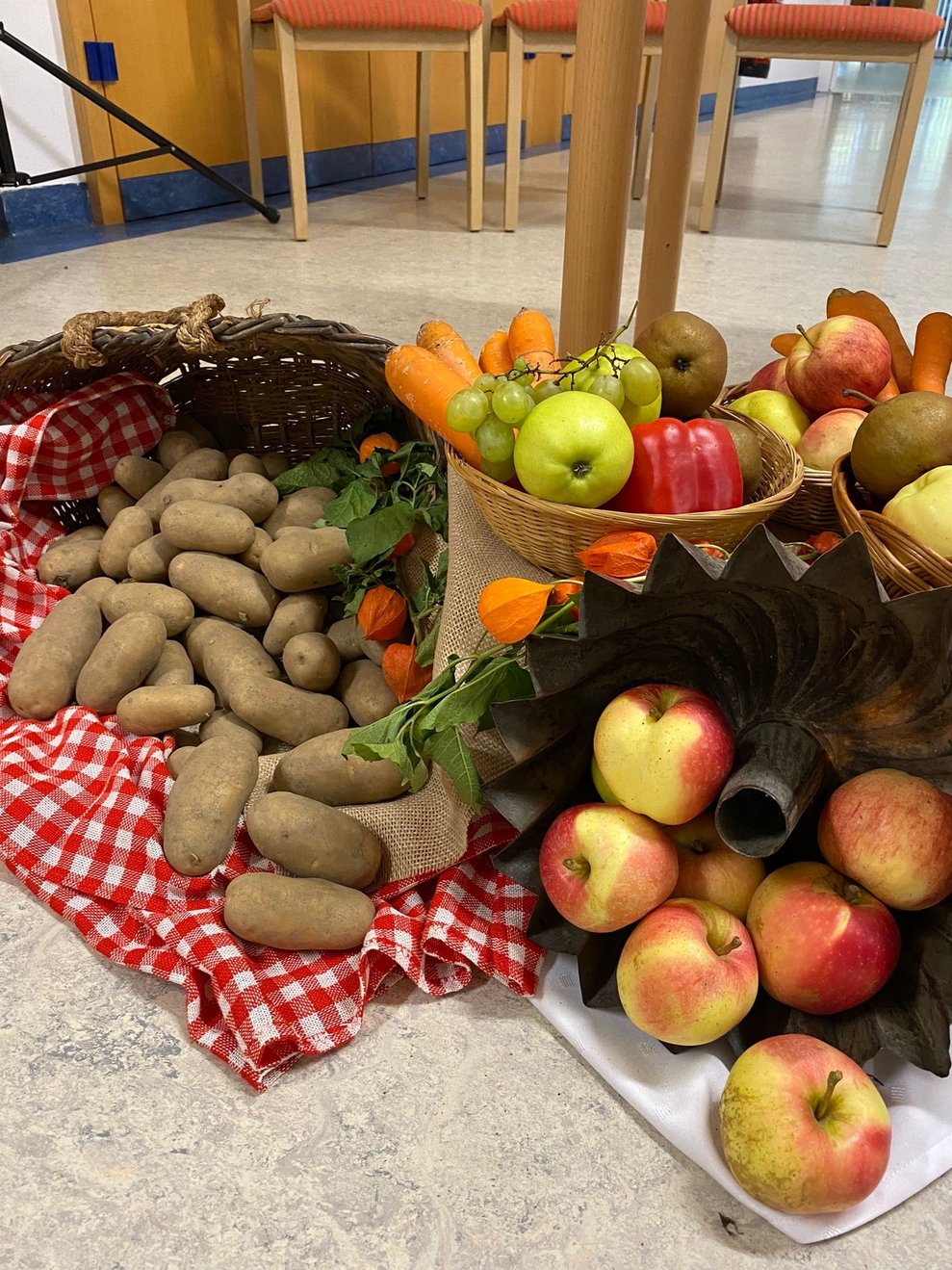 Obst und Gemüse zum Erntedank