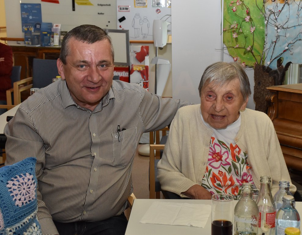 Ein Mann und eine Frau.