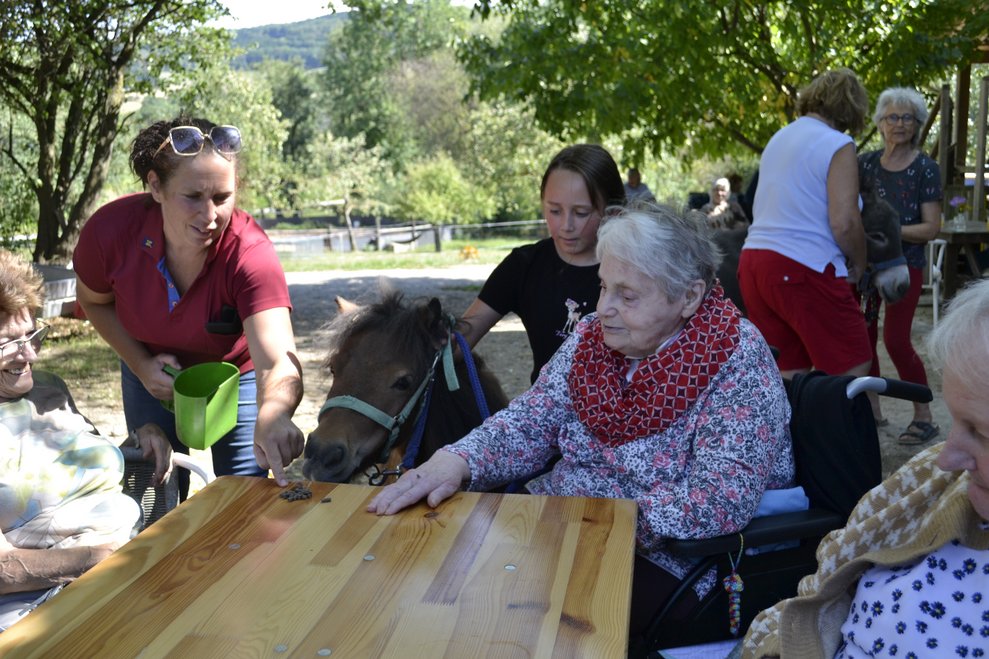 Frauen mit Pony