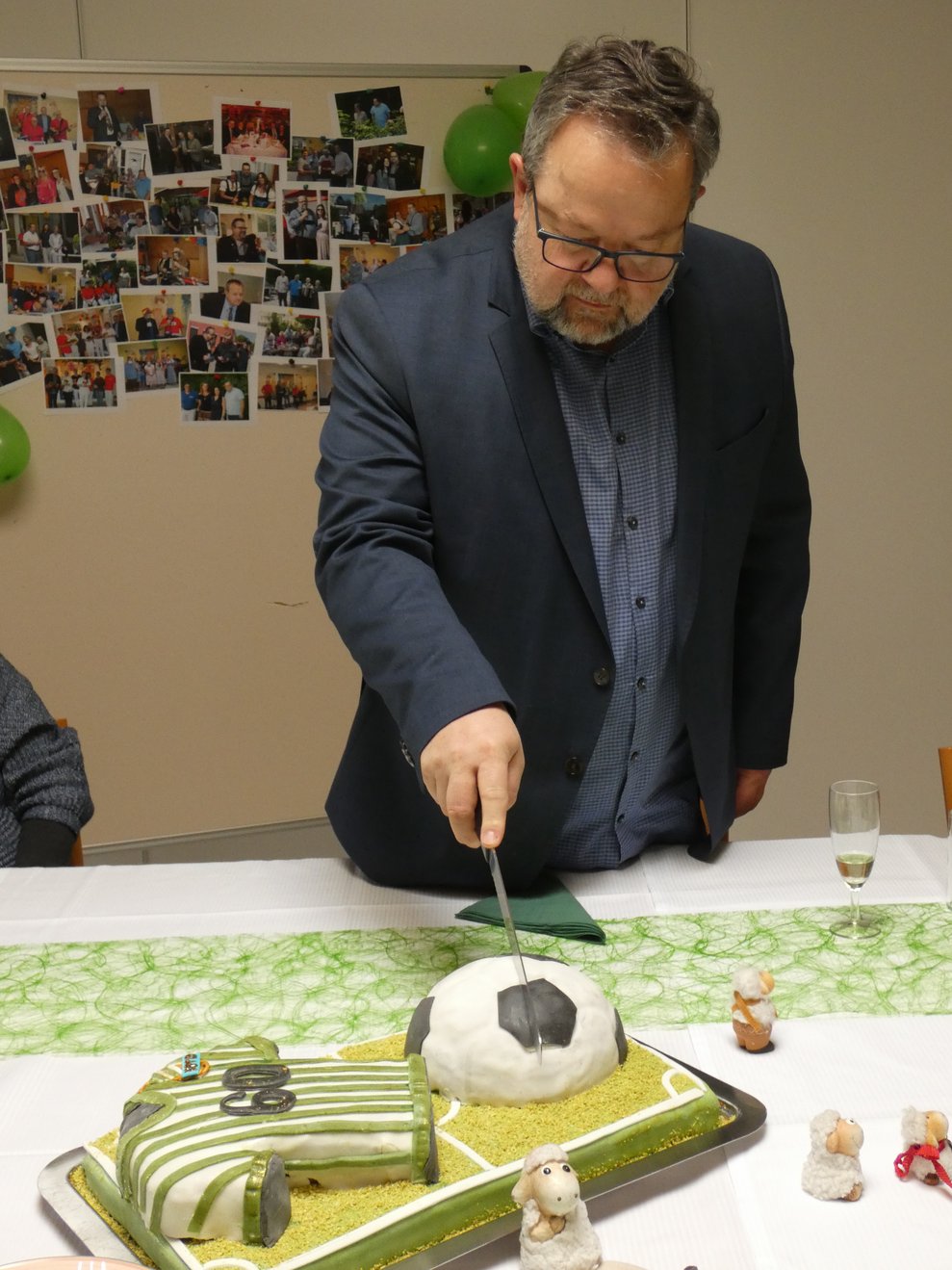 Torte anschneiden