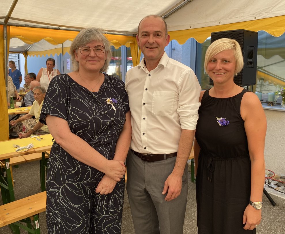 Unsere Direktorinnen und Thomas Schmallegger-Assistent der Geschäftsführung der Gesundheit Waldviertel GmbH, fanden bei der Begrüßung sehr persönliche Worte.