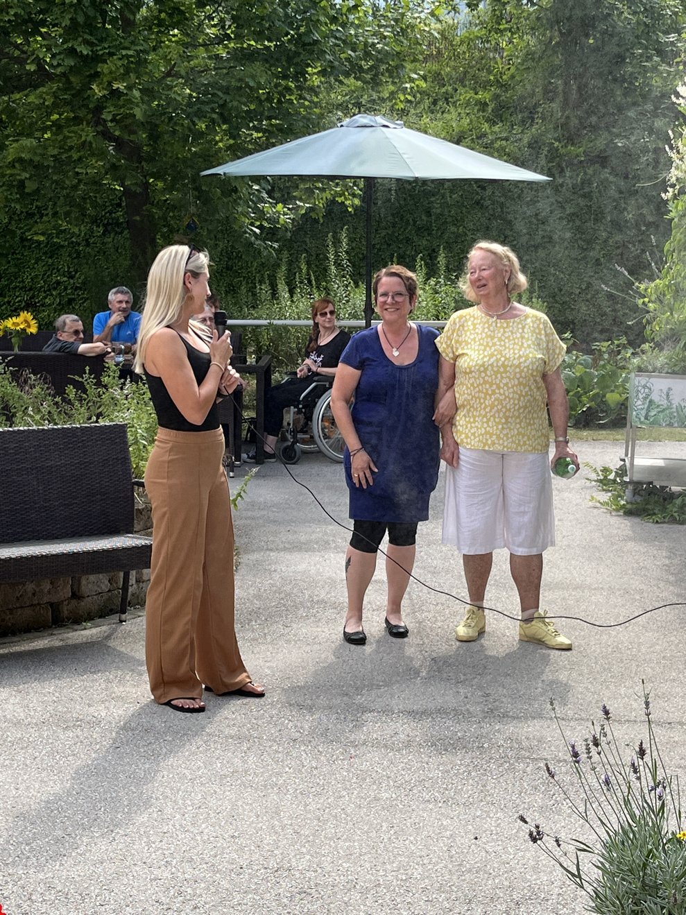 Drei Frauen
