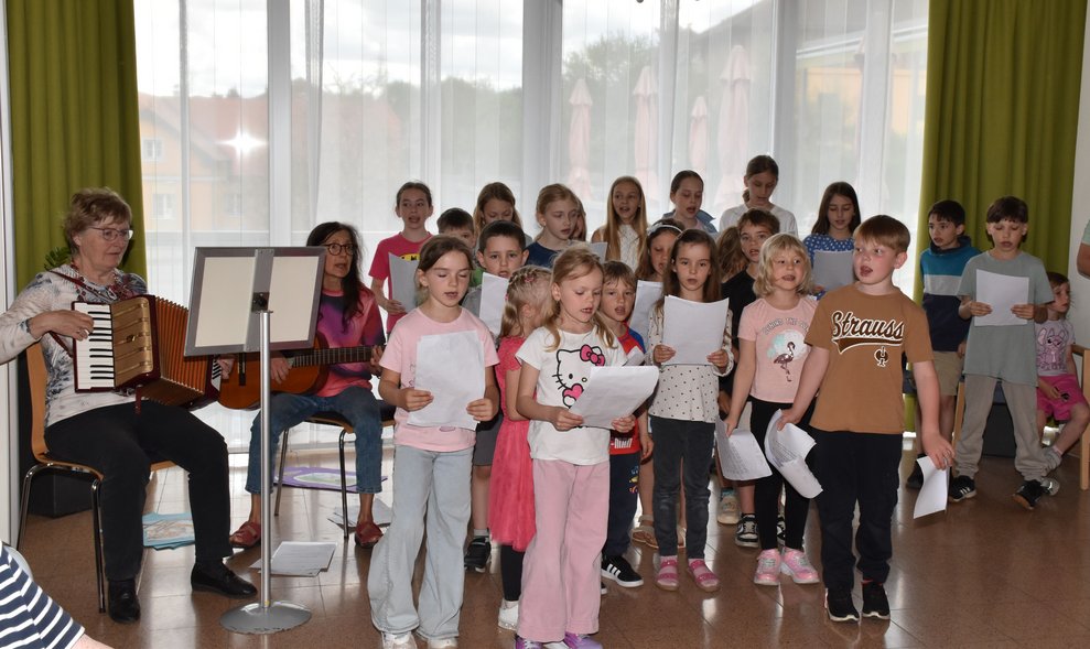 Gruppenfoto Kinder.
