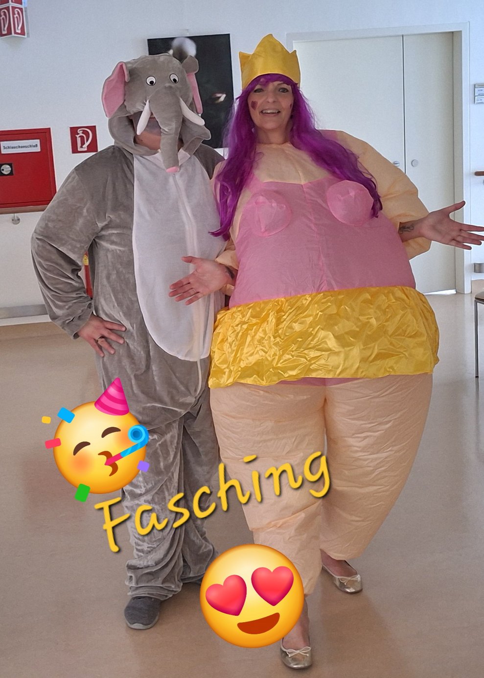 Benjamin Blümchen und eine echte Primaballerina sind heute im ganzen Haus unterwegs um für Heiterkeit und gute Laune zum Faschingsausklang zu sorgen.