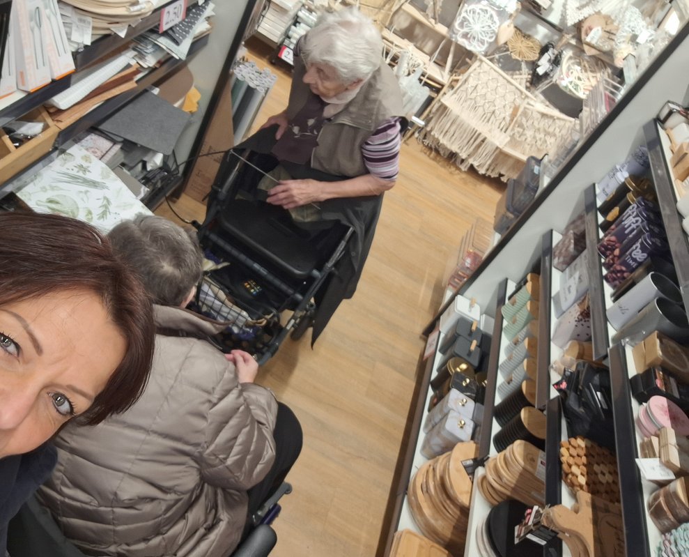 Unsere Esther ist eigentlich Selfie-Meisterin. Das hier ist allerdings nicht ganz so gut gelungen.