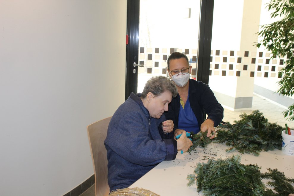 Adventkranz binden