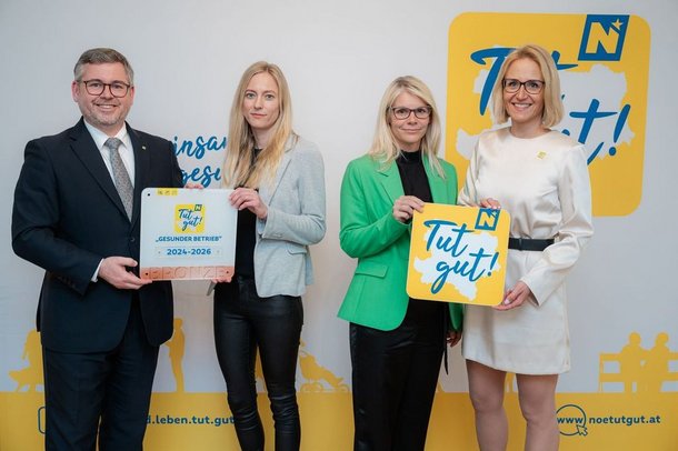 Überreichung der Auszeichnung "Tut gut" - Auszeichnung