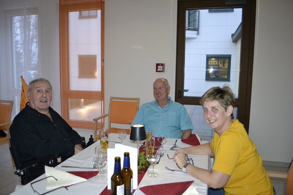 Menschen lachen