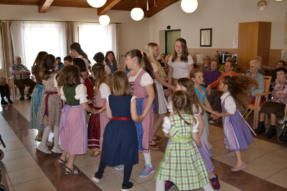 Kinder tanzen