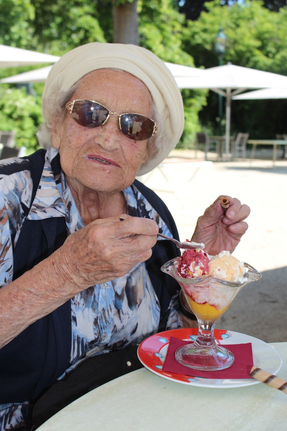 …erfrischende Eisbecher schmecken!