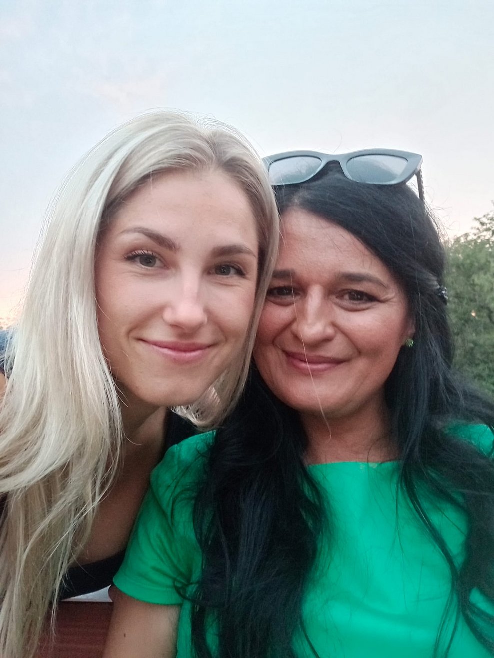 2 Frauen