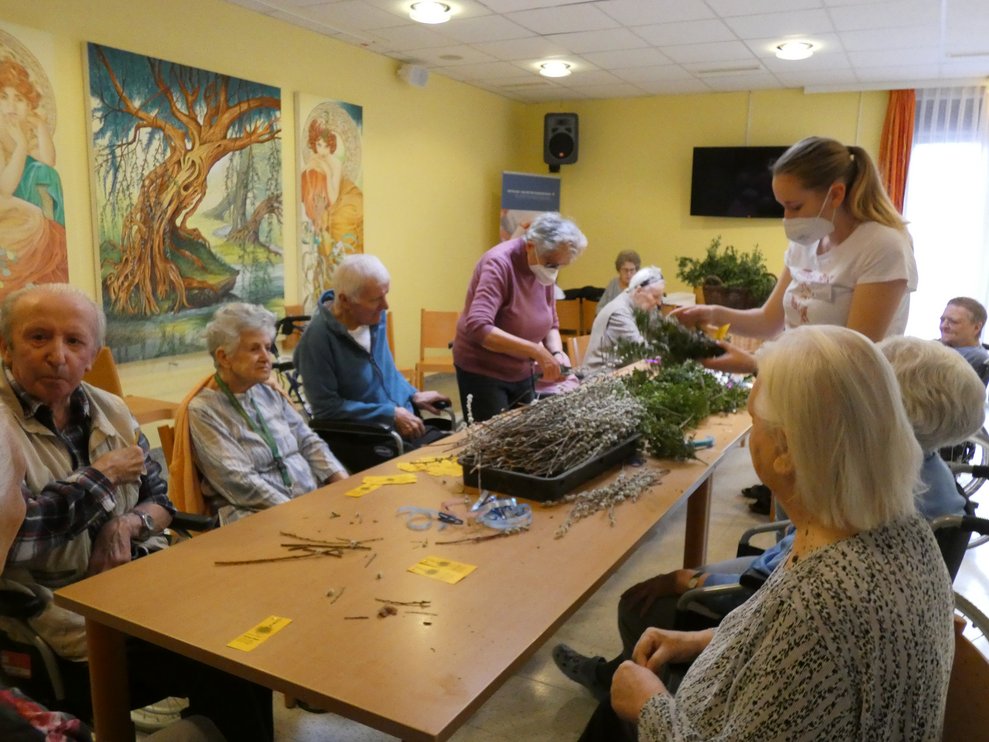 Palmbuschen binden im PBZ