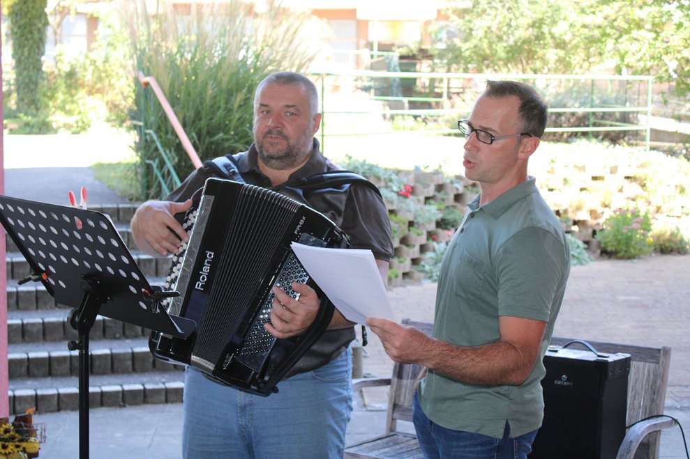Singen mit Ferdinand und Klaus
