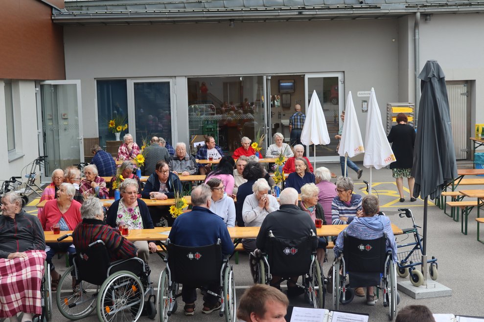 Frühschoppen mit der Trachtenmusikkapelle