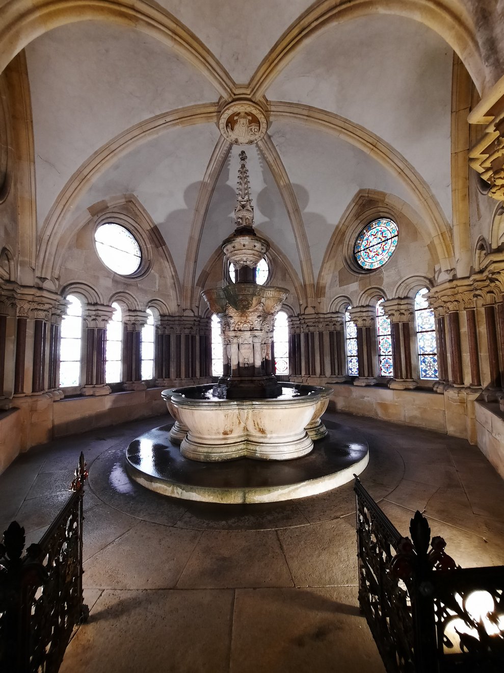 Der Brunnen im Stift.