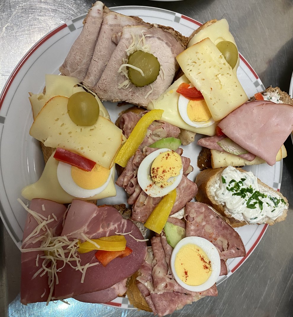 Die Küche hat leckere Brötchen gemacht.