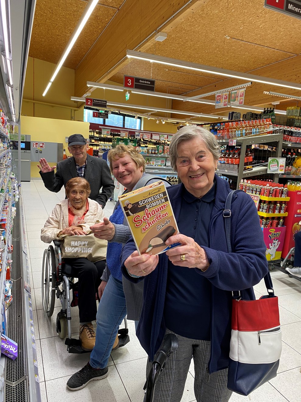 auch den Spar besuchten wir