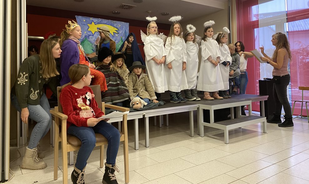 Mit ihren Liedern und Texten verbreiteten sie Weihnachtsstimmung in unser Haus.