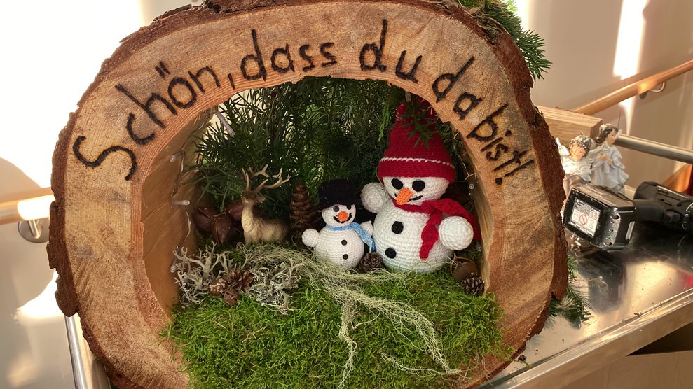 Deko mit Schneemännern.
