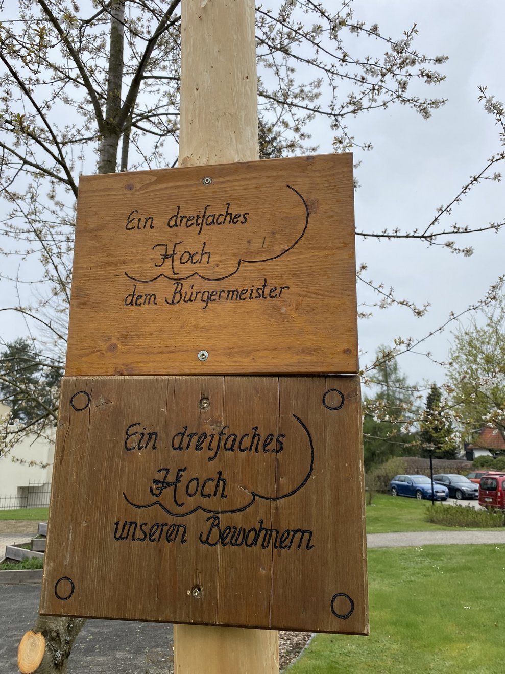 Ein dreifaches Hoch dem Bürgermeister und unseren Bewohnern