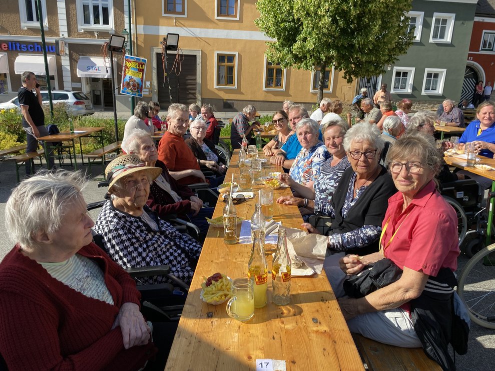 Viele Bewohnerinnen und Bewohner...
