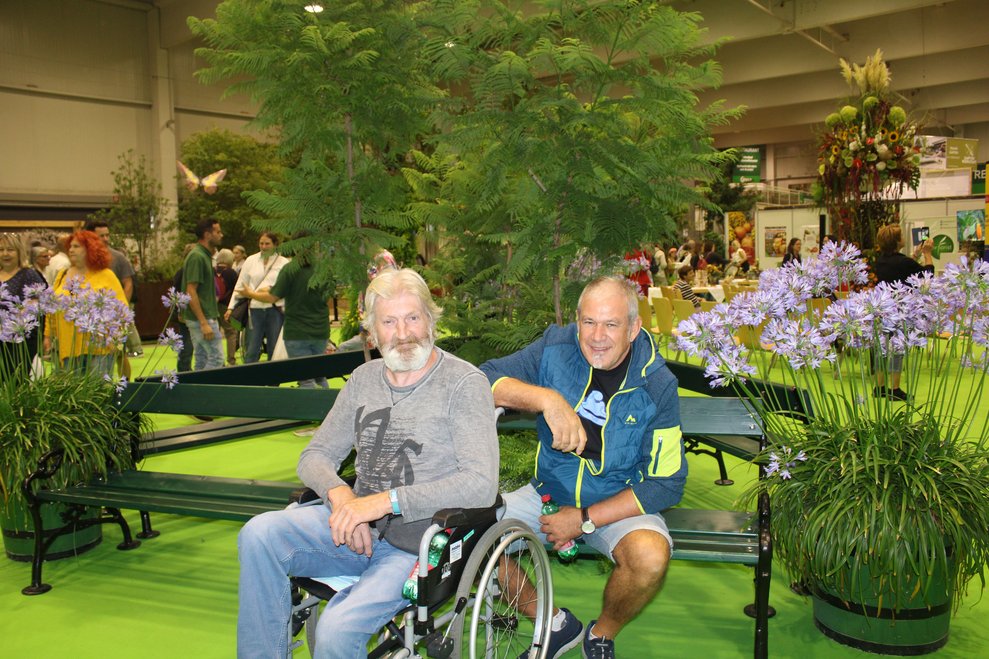 BewohnerInnen besuchen die Gartenbaumesse Tulln