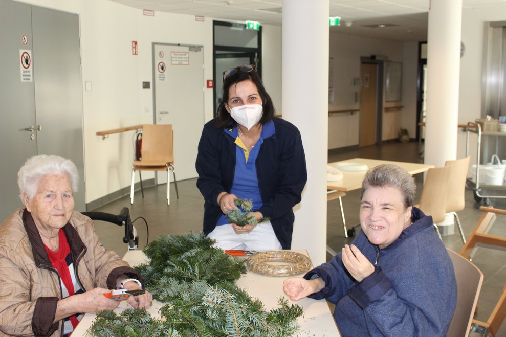 Adventkranz binden