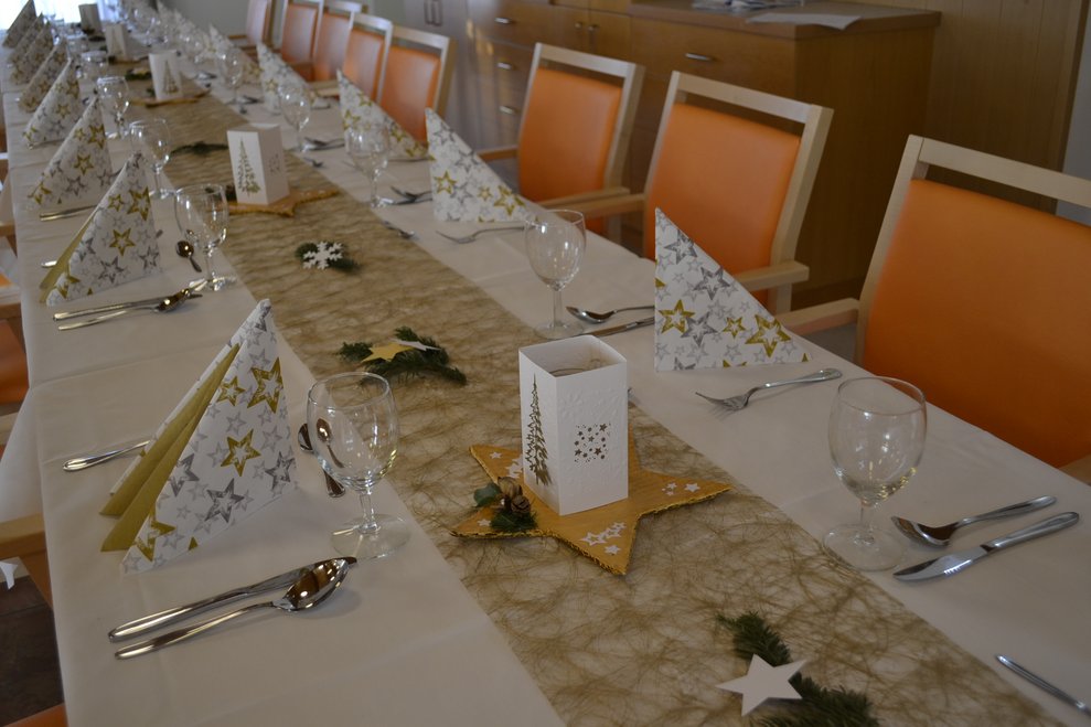Gedeckter Tisch