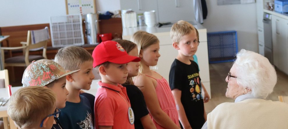 Überraschungsbesuch der Volksschulkinder
