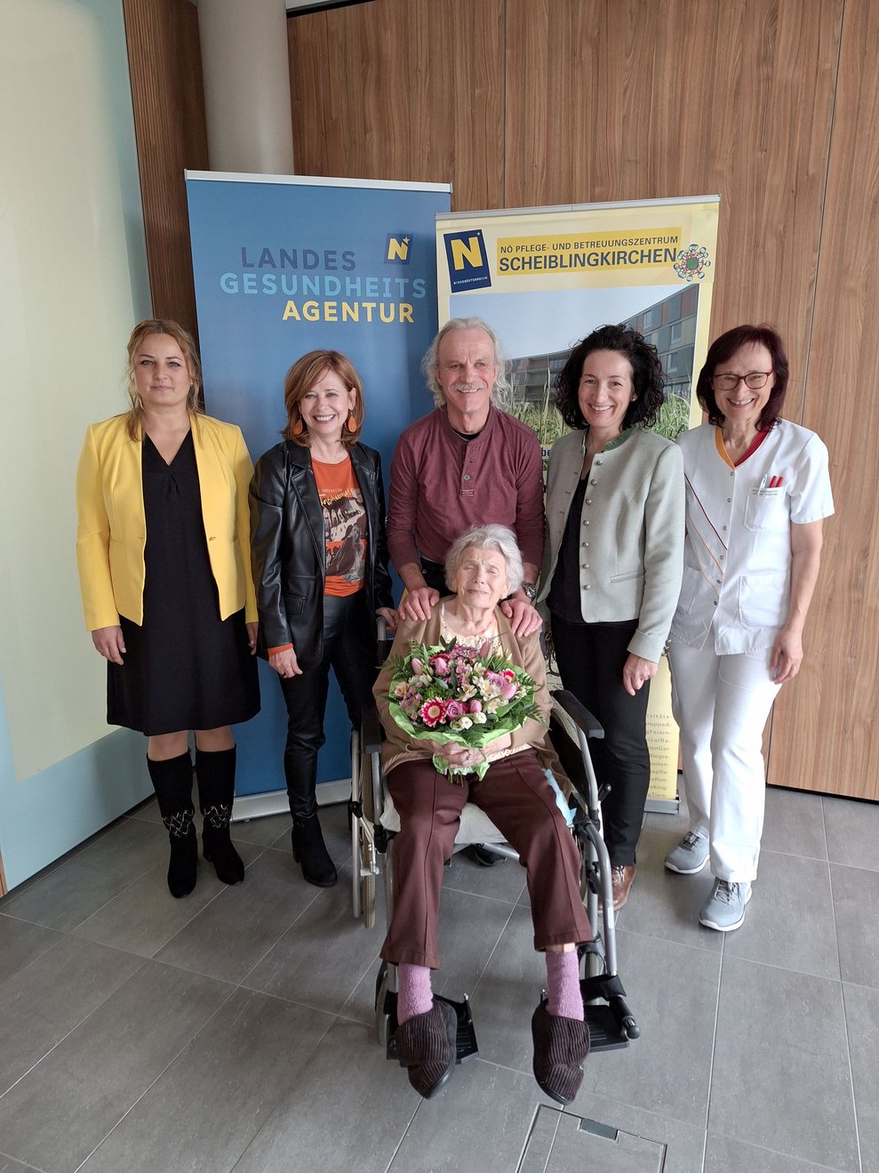 Wir gratulieren Frau Margarethe Kahofer zum 90. Geburtstag.