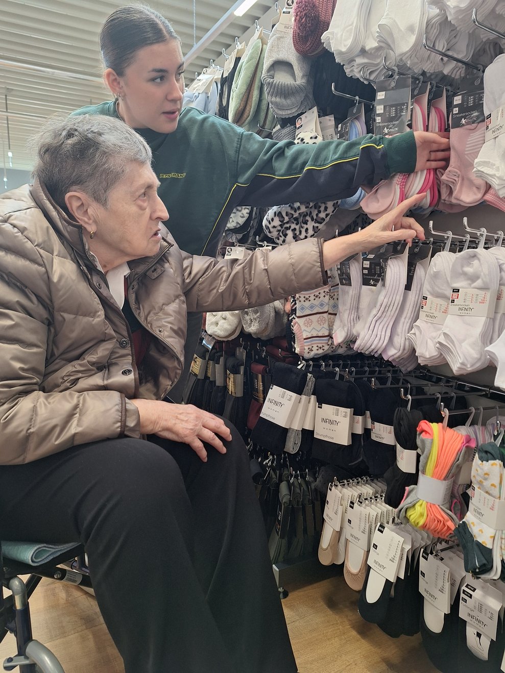 Lange, kurze, weiße, schwarze, bunte - wir sind bei den Socken angekommen.
