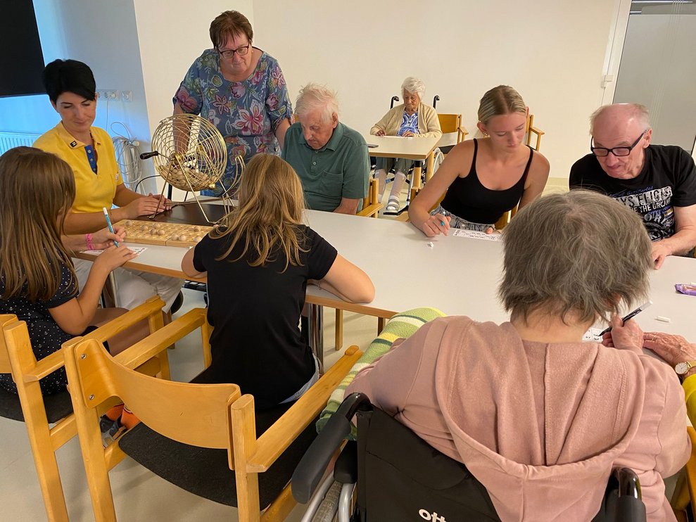 Bingo Spielerunde für Jung und Alt