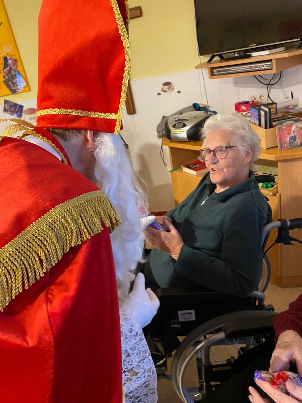 jeder freut sich über den Besuch vom Nikolaus