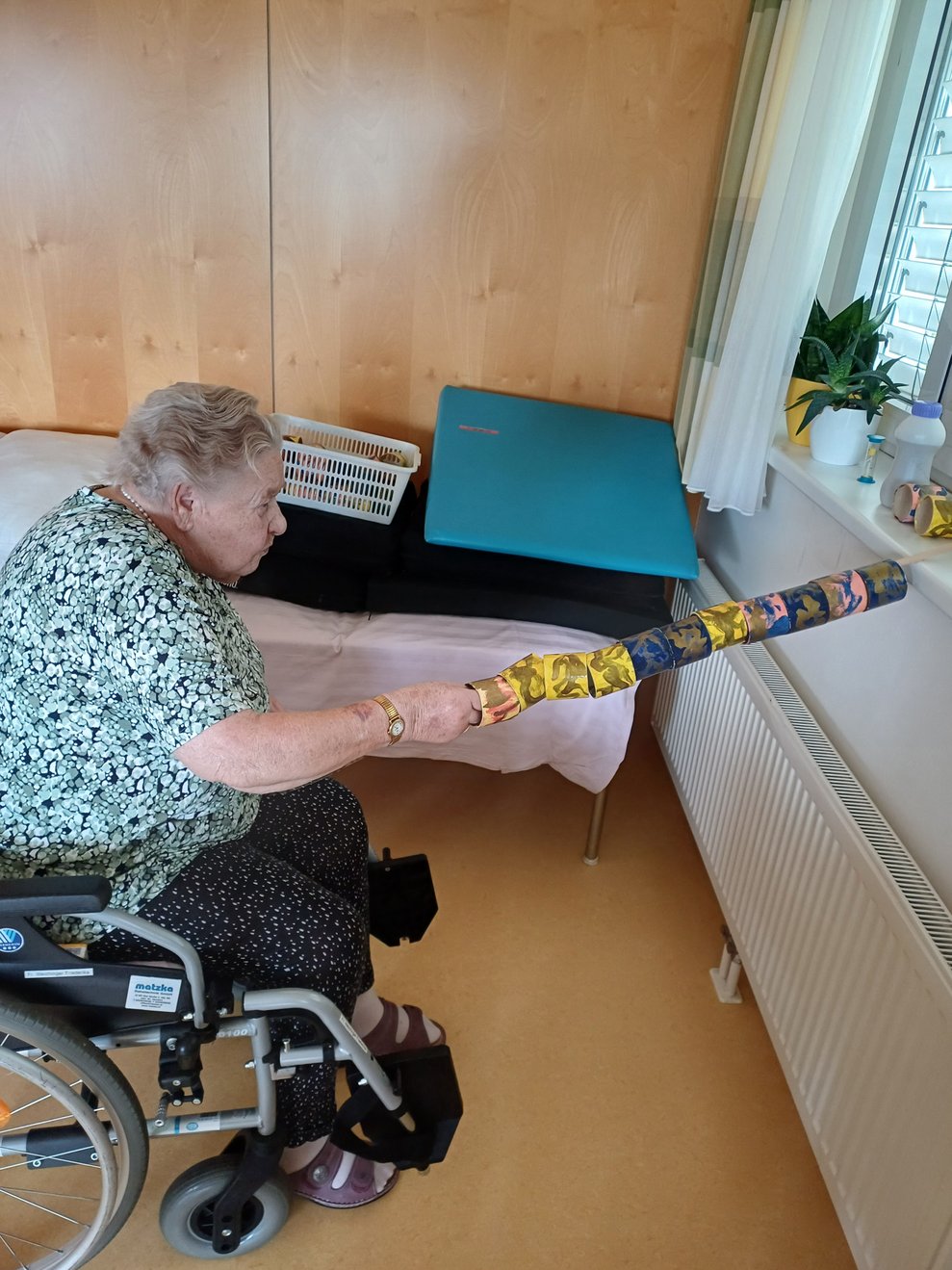 Bewohnerin muss Geschicklichkeit beweisen
