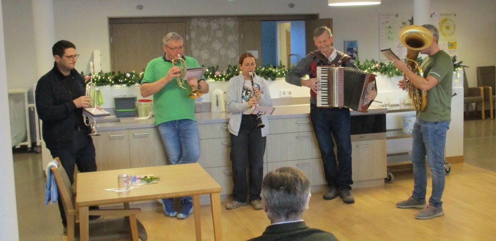 Neujahrsblasen und Sternsingen