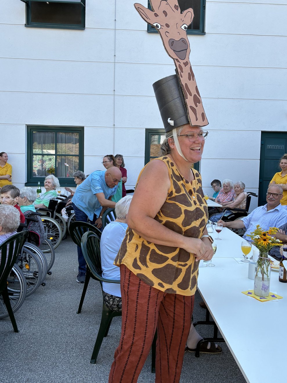 Frau verkleidet