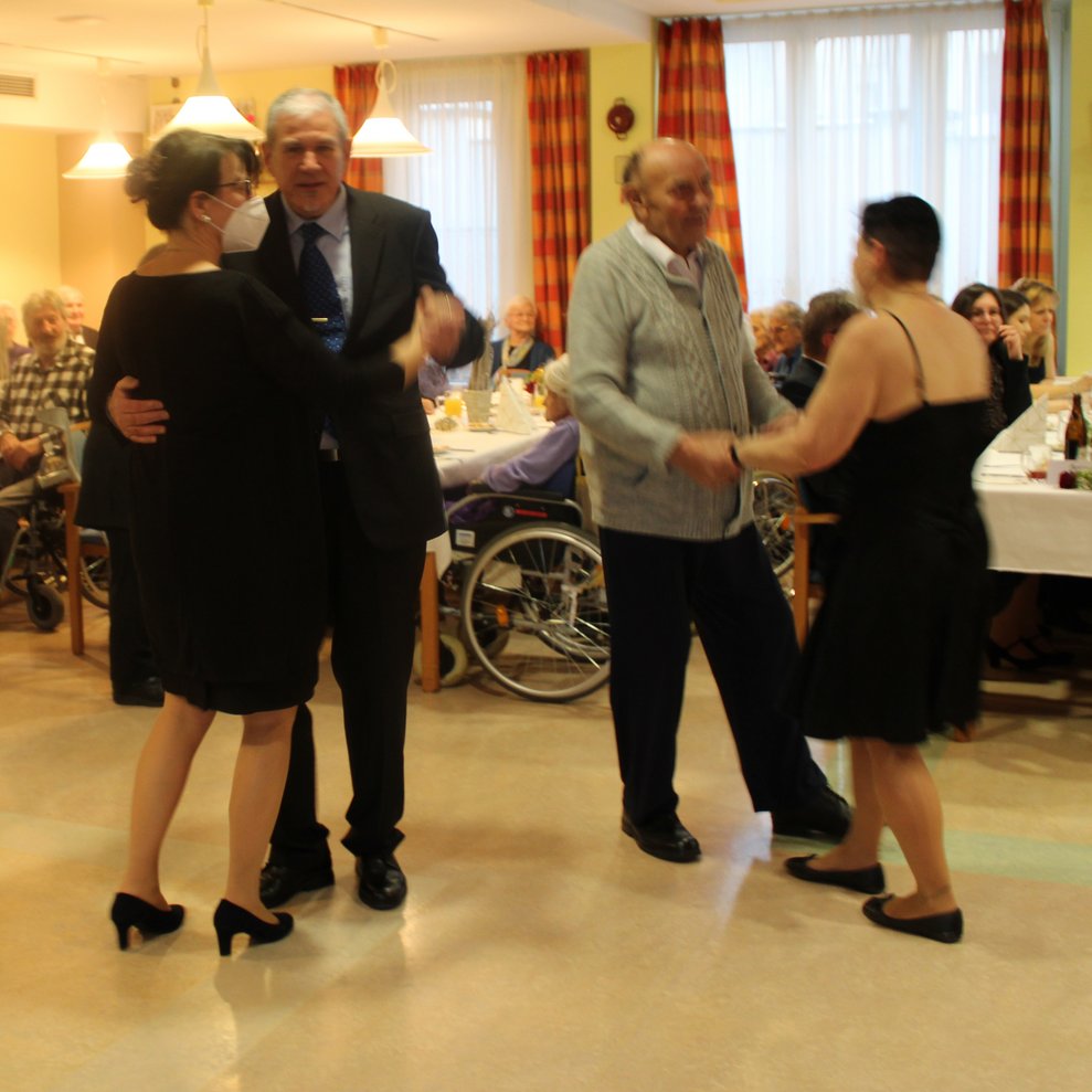 Tanzpaare in Aktion
