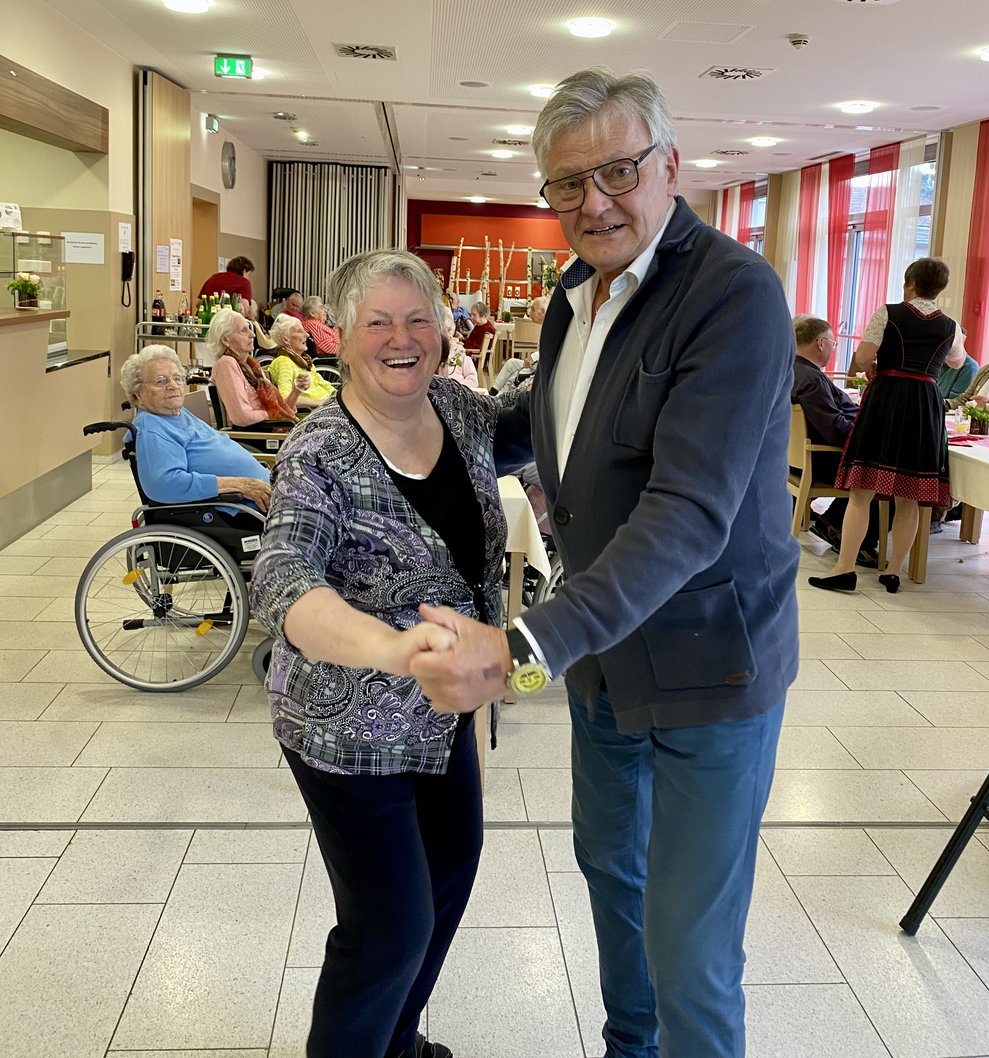 Ehrenamtlicher Mitarbeiter Manfred und Frau Schandl...