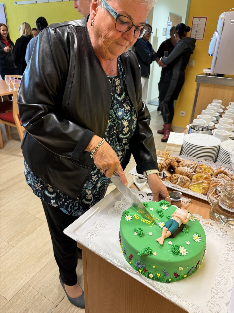 Torte schneiden