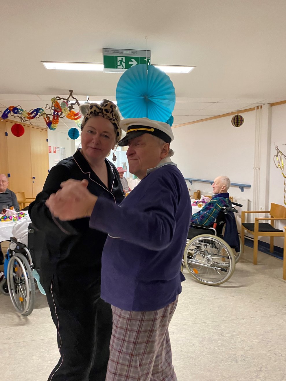 bei der Pyjamaparty wird fleißig das Tanzbein geschwungen