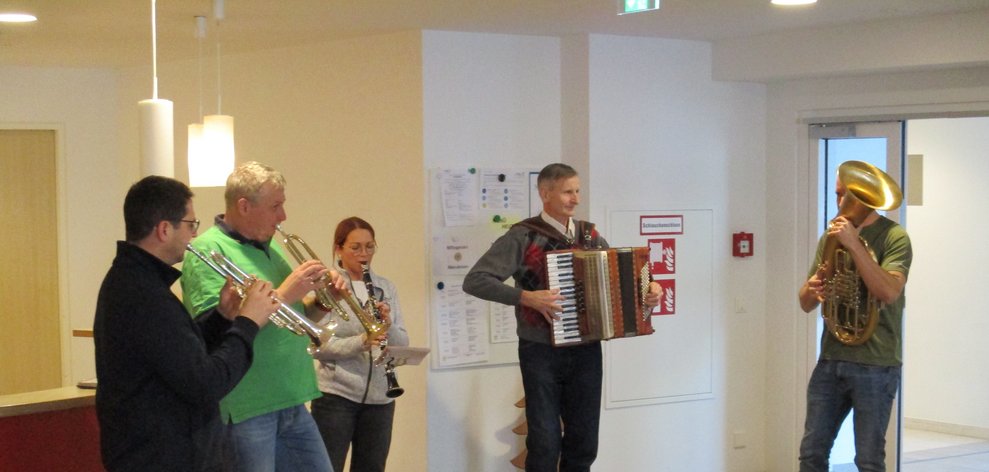 Neujahrsblasen und Sternsingen