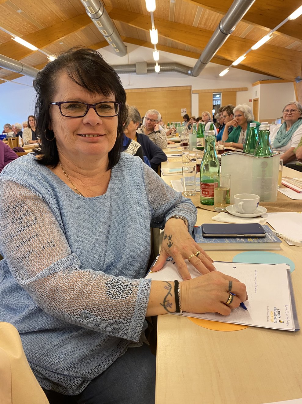 Herma hat anlässlich ihres Geburtstages ein Buch von Dr. Georg Wögerbauer bekommen