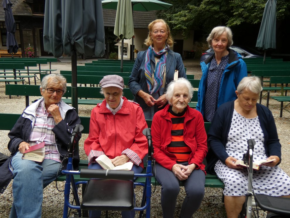 Bewohner in der Lourdesgrotte