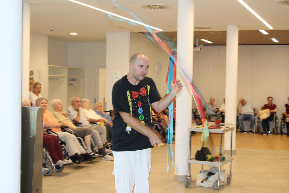 Zirkus Show mit Marinko