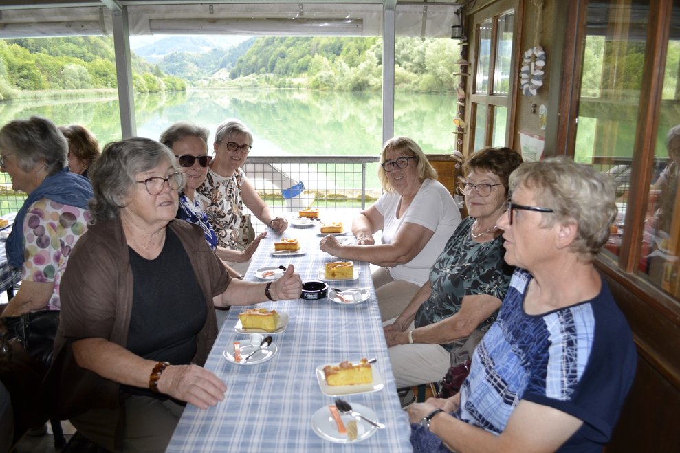 Gesellschaft