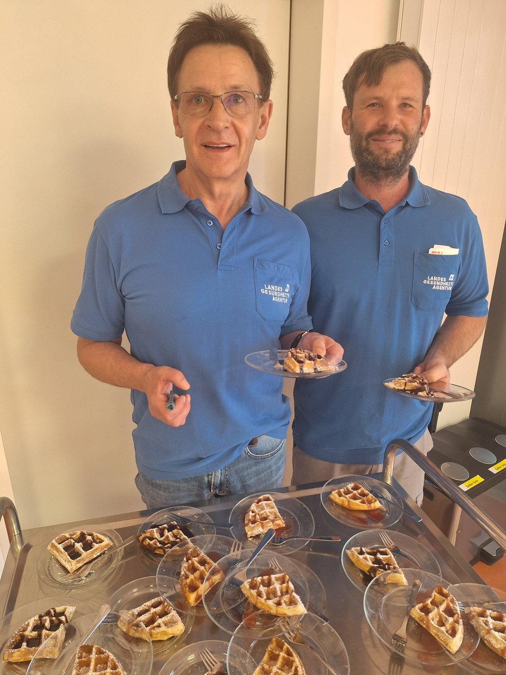 Überall wo es etwas Süßes zu kosten gibt, da sind unsere Herren von Reinigung und Haustechnik meistens auch nicht weit weg.